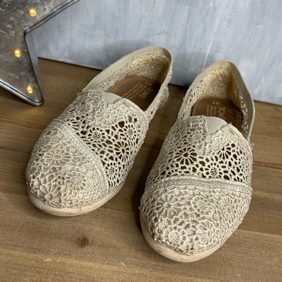 Crochet Lace Toms - Picture 2 of 6